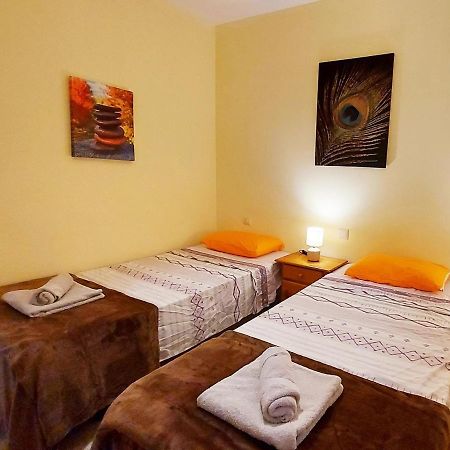 Modern And Centric Apartment With Air Conditioning - By Tenerifehints El Médano Eksteriør billede